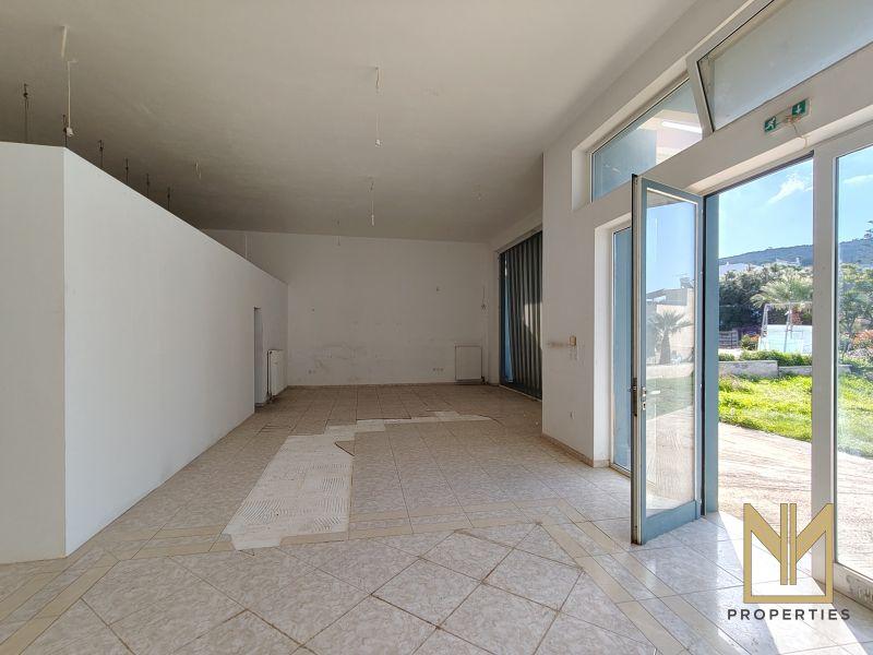 Photo 8,Πισίνα,ΠΏΛΗΣΗ,Επαγγελματικό,Κατάστημα,204τ.μ,€320,000,Σαρωνίδα