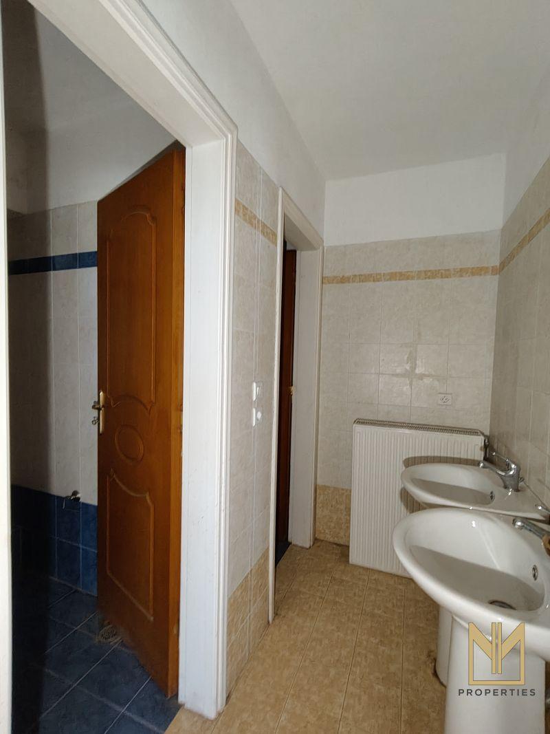 Photo 12,Πισίνα,ΠΏΛΗΣΗ,Επαγγελματικό,Κατάστημα,204τ.μ,€320,000,Σαρωνίδα
