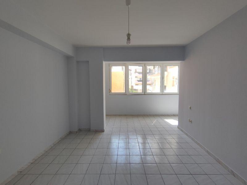 Photo 1,Σαλόνι,ΕΝΟΙΚΊΑΣΗ,Κατοικία,Διαμέρισμα,53τ.μ,€400,Πέραμα